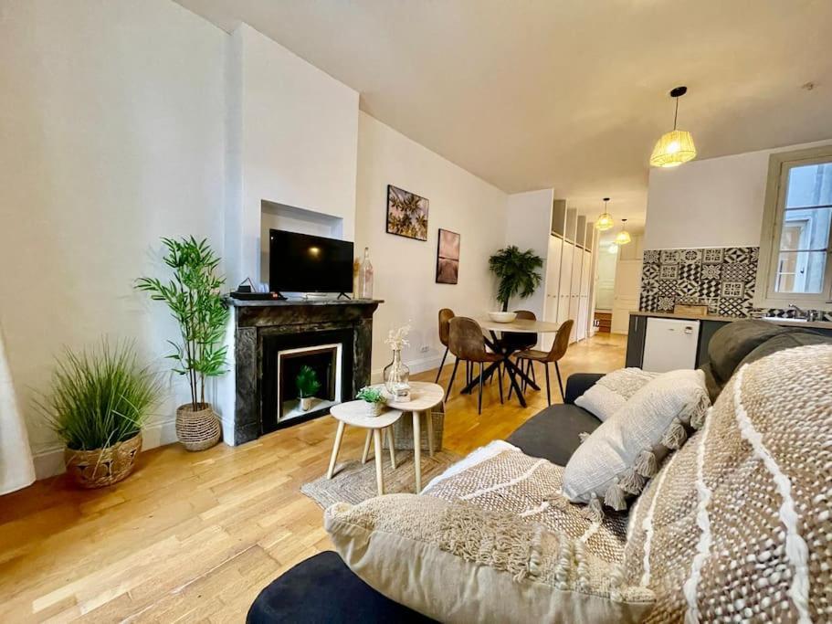 Le Petit Balcon De Verdun - Carcassonne Centre Εξωτερικό φωτογραφία